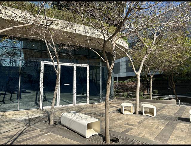 262M² OFFICE TO LET IN SANDTON CENTRAL